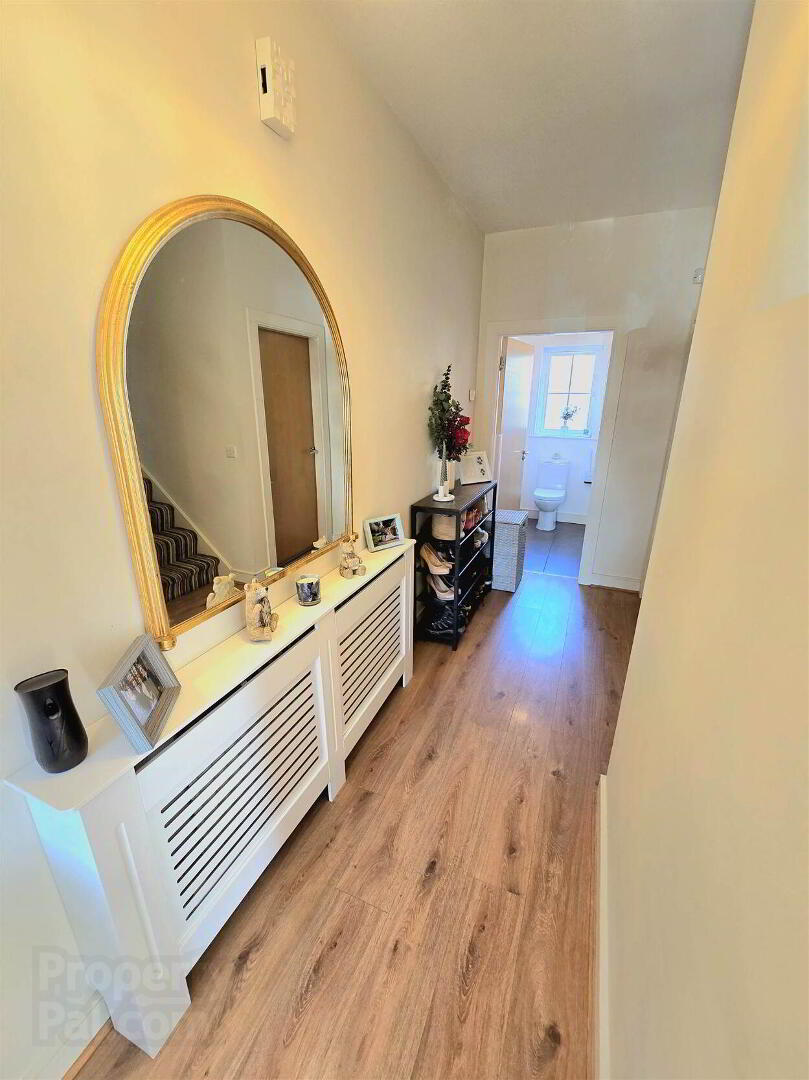 12 Ayrshire Square 2 of 21
