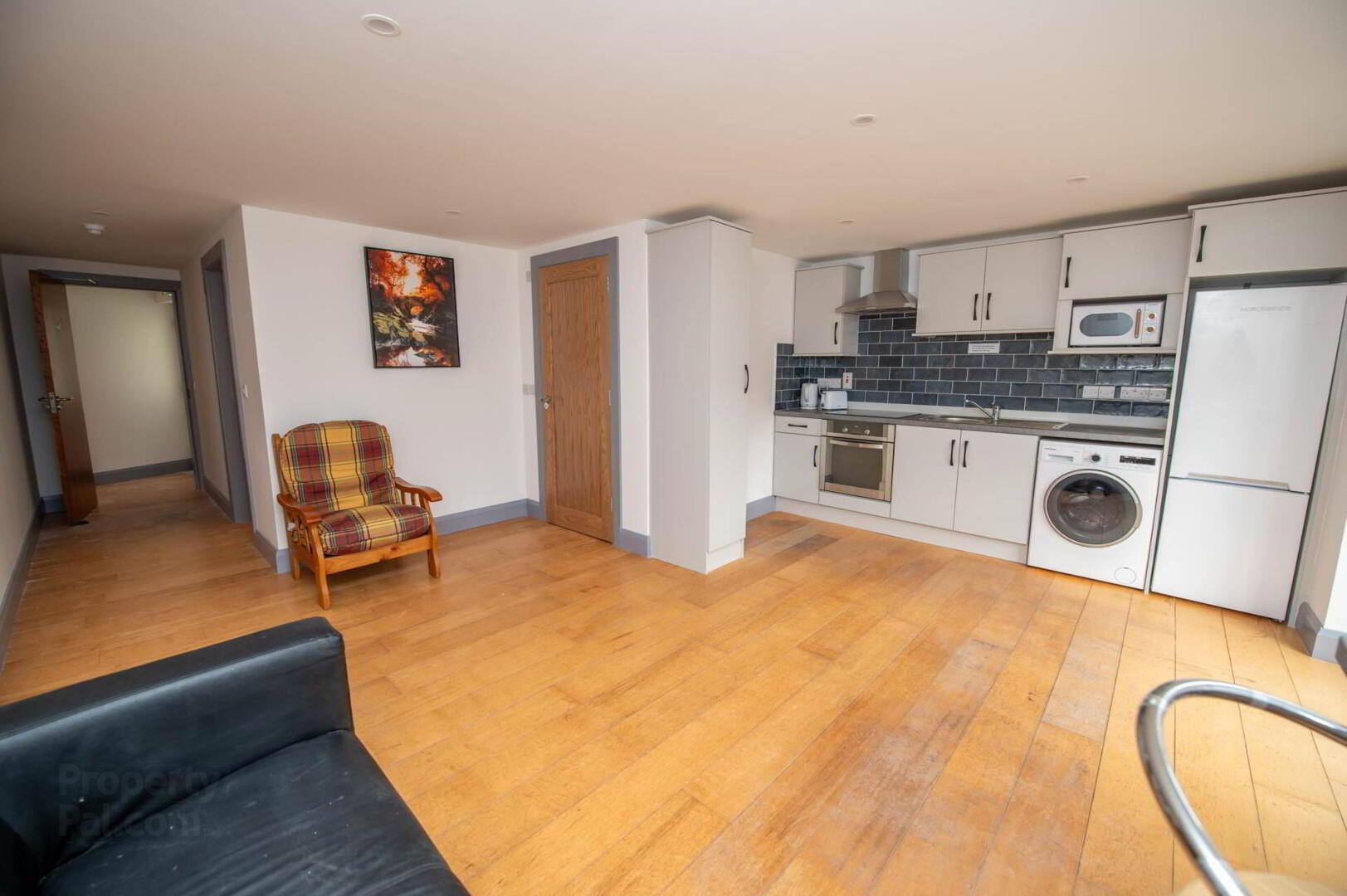 6 Cathedral Court, 26/28 Upper Main Street 6 of 12