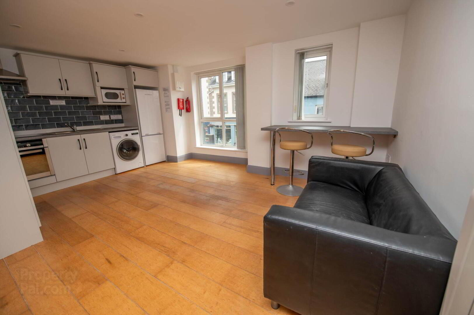6 Cathedral Court, 26/28 Upper Main Street 8 of 12