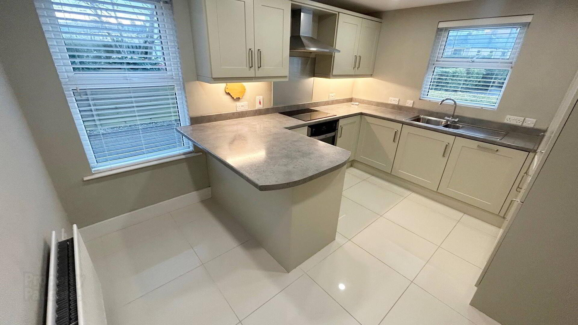 No 1 Beech Court, 47 Lodge Road 4 of 11