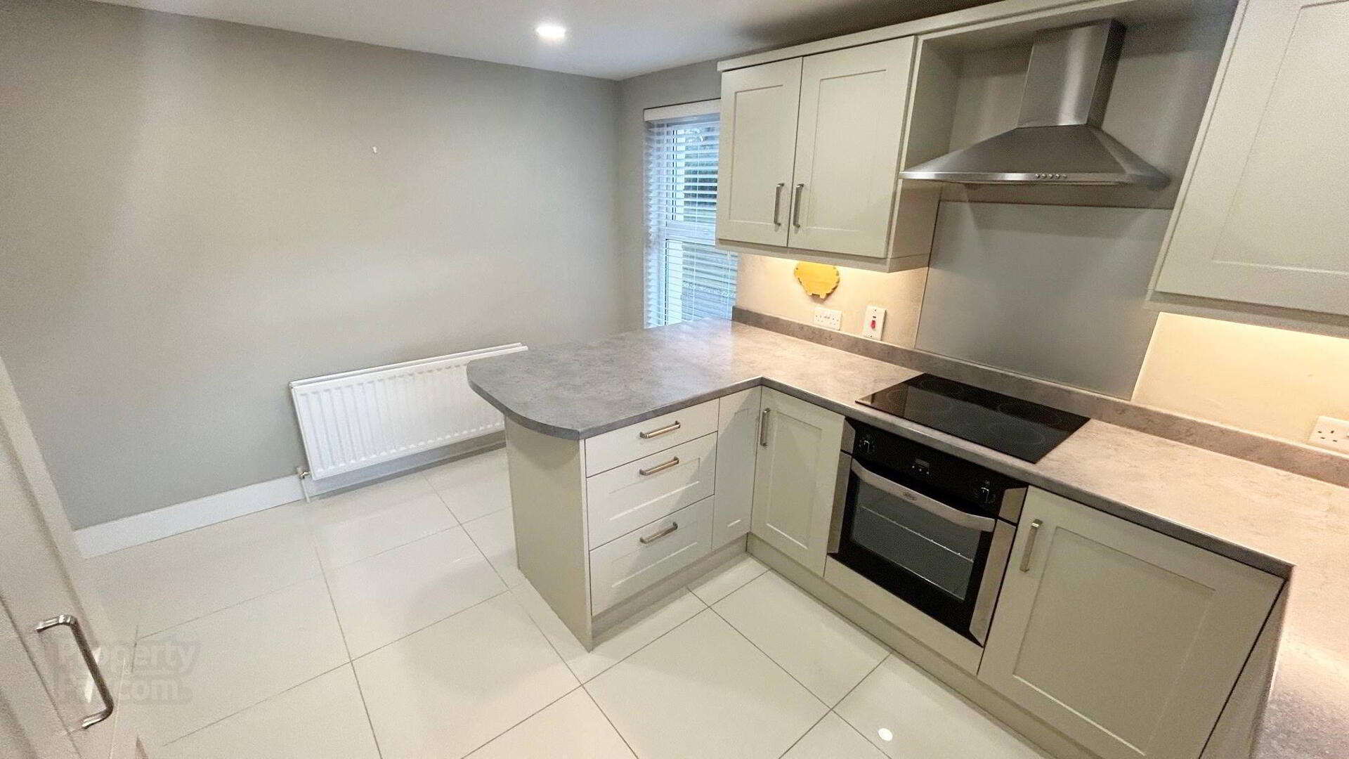 No 1 Beech Court, 47 Lodge Road 6 of 11