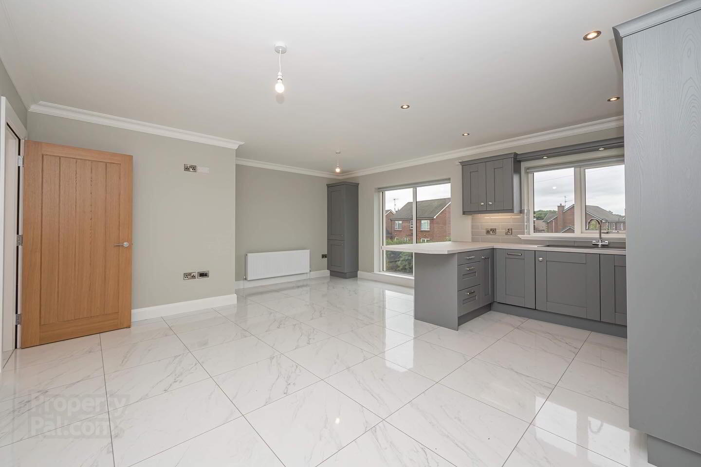 39b Limestone Square 8 of 12