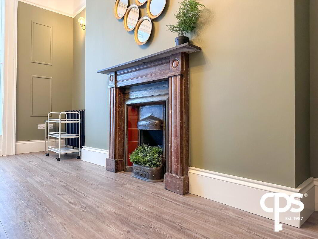 10 Rusell Street 77 of 77