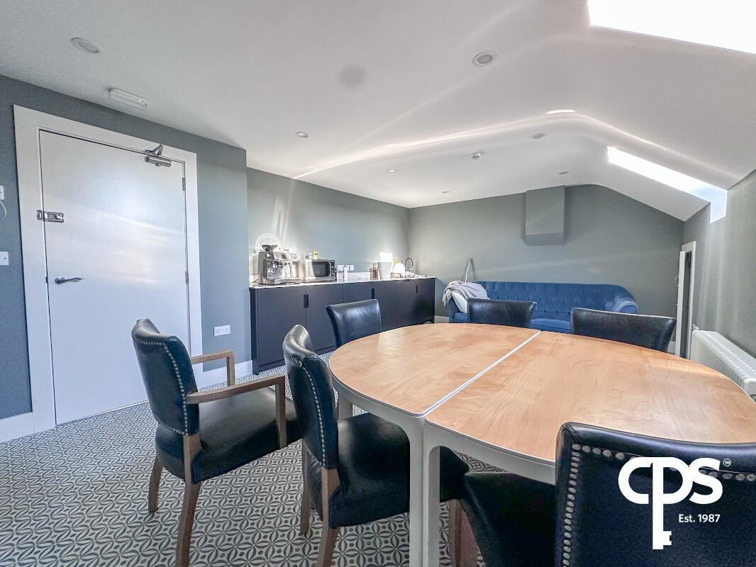 10 Rusell Street 63 of 77