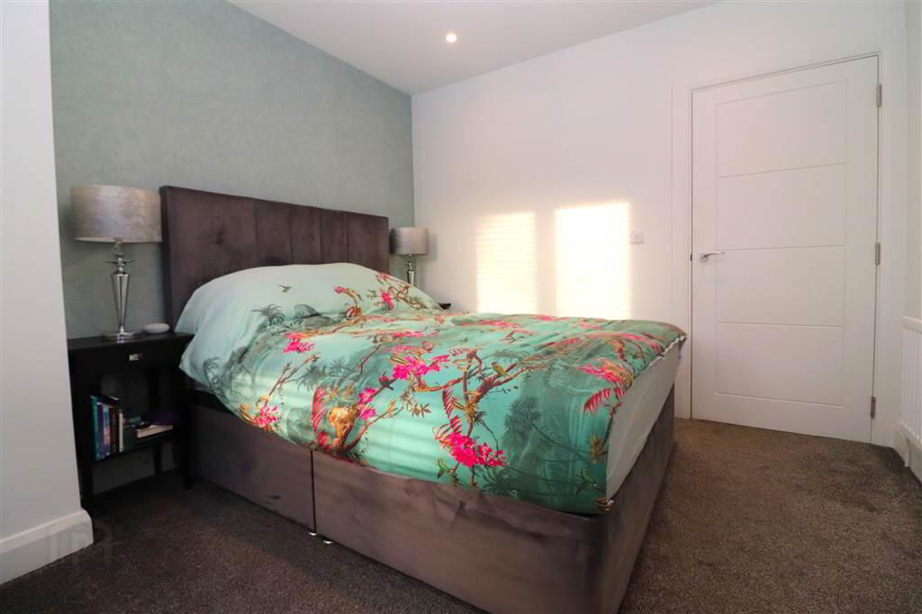 42 Woodbrook Manor 8 of 11