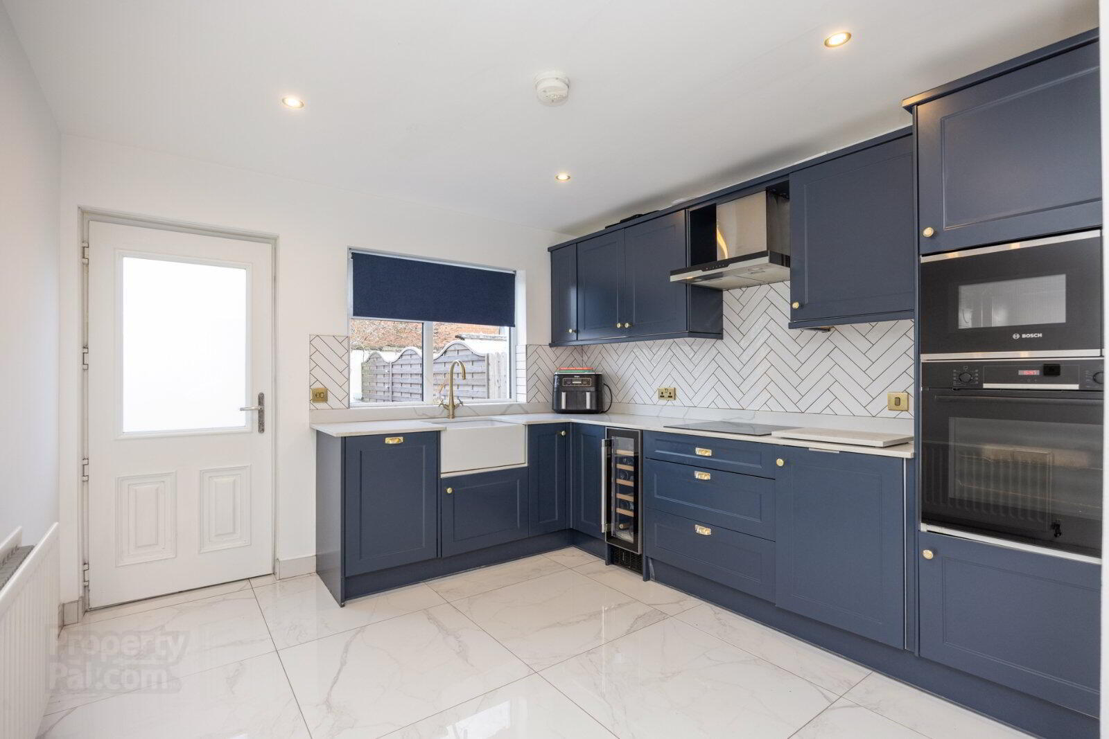 8 Milfort Avenue 7 of 17
