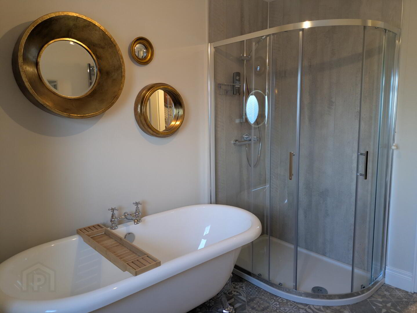 Room 1, 2 Ashlea Drive 5 of 13