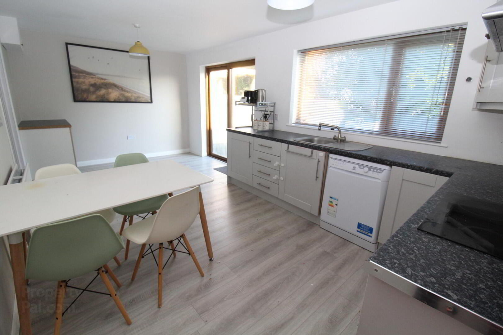18 Stonebridge Avenue 5 of 13