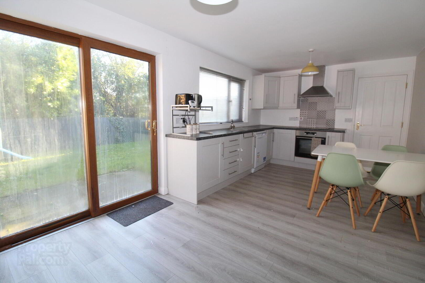 18 Stonebridge Avenue 4 of 13