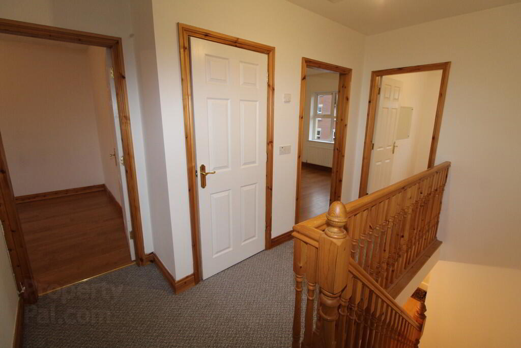 6 Sixmile Manor 9 of 17