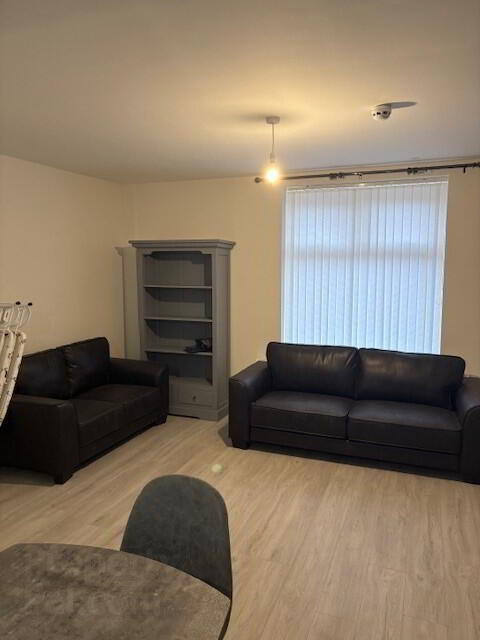 36 Chamberlain Street 4 of 34