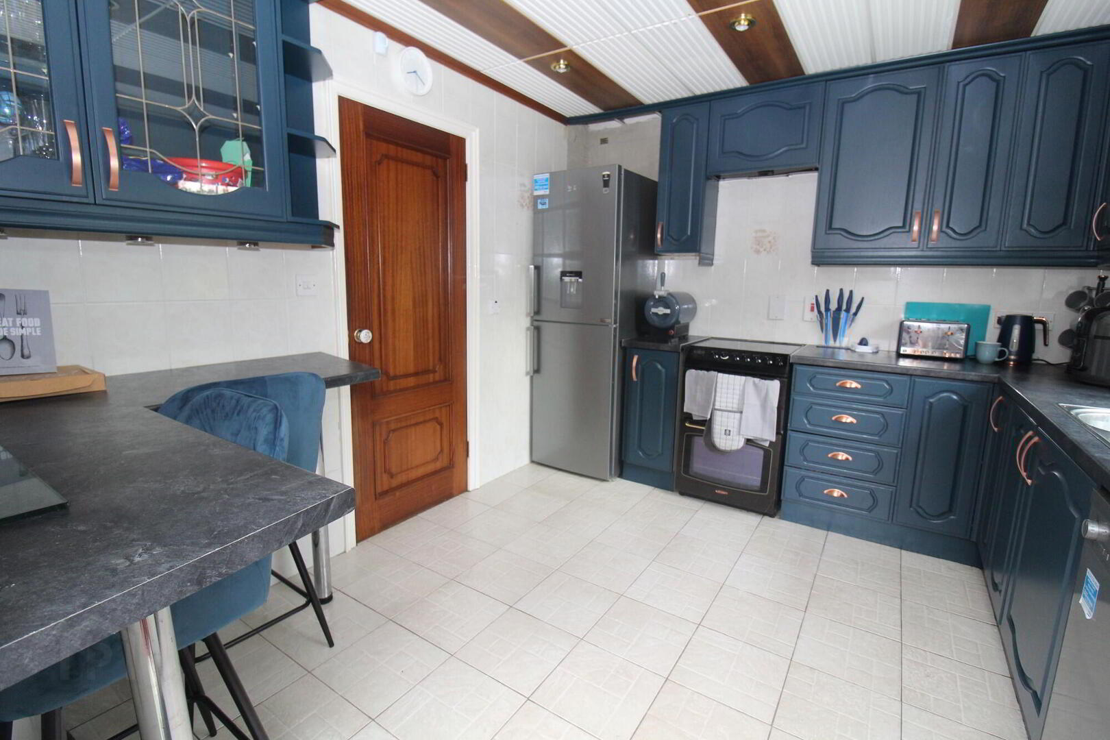 28 Mar-Lodge Drive 9 of 17