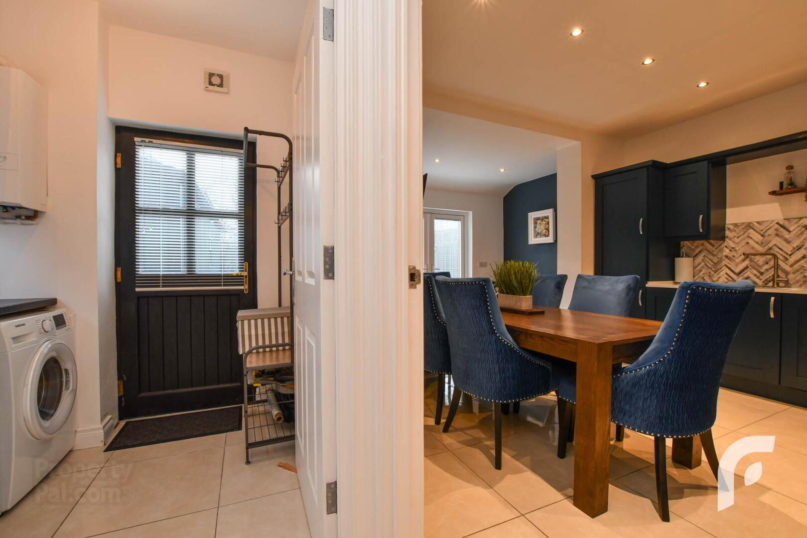 7 Blackrock Mews 14 of 37