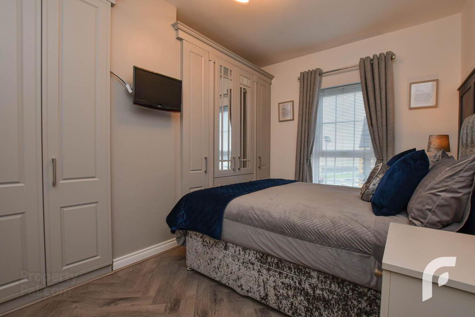 7 Blackrock Mews 22 of 37
