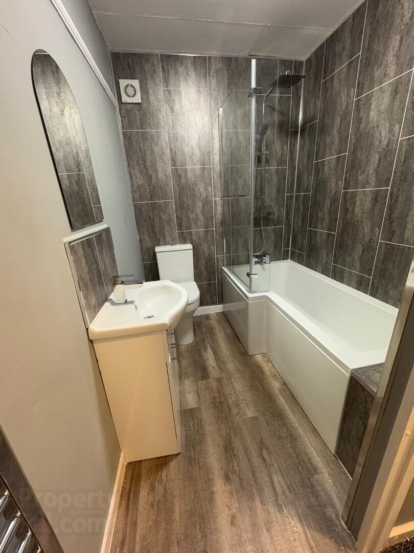 24 Benburb Street 8 of 10