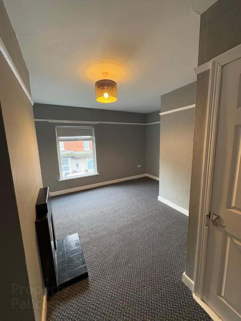 24 Benburb Street 6 of 10