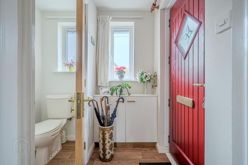 1a Kinnegar Avenue 2 of 19