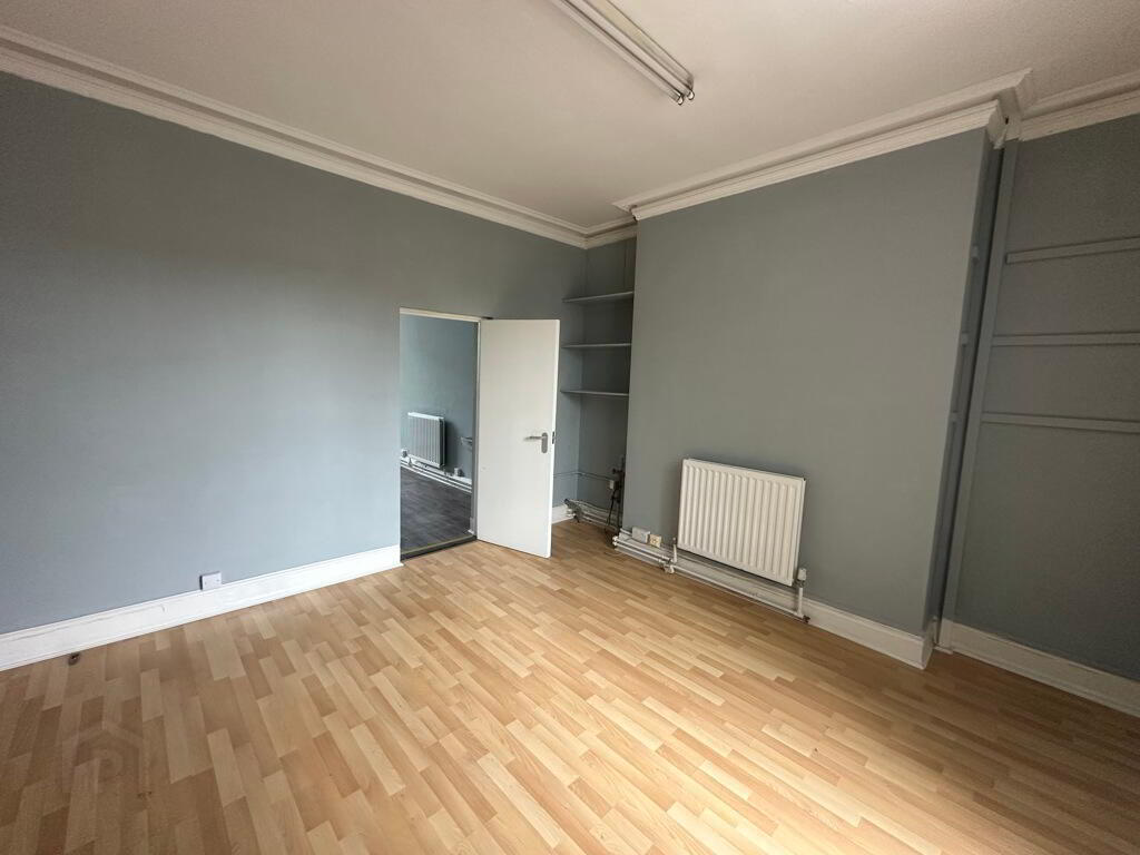 86 Lisburn Road 6 of 10