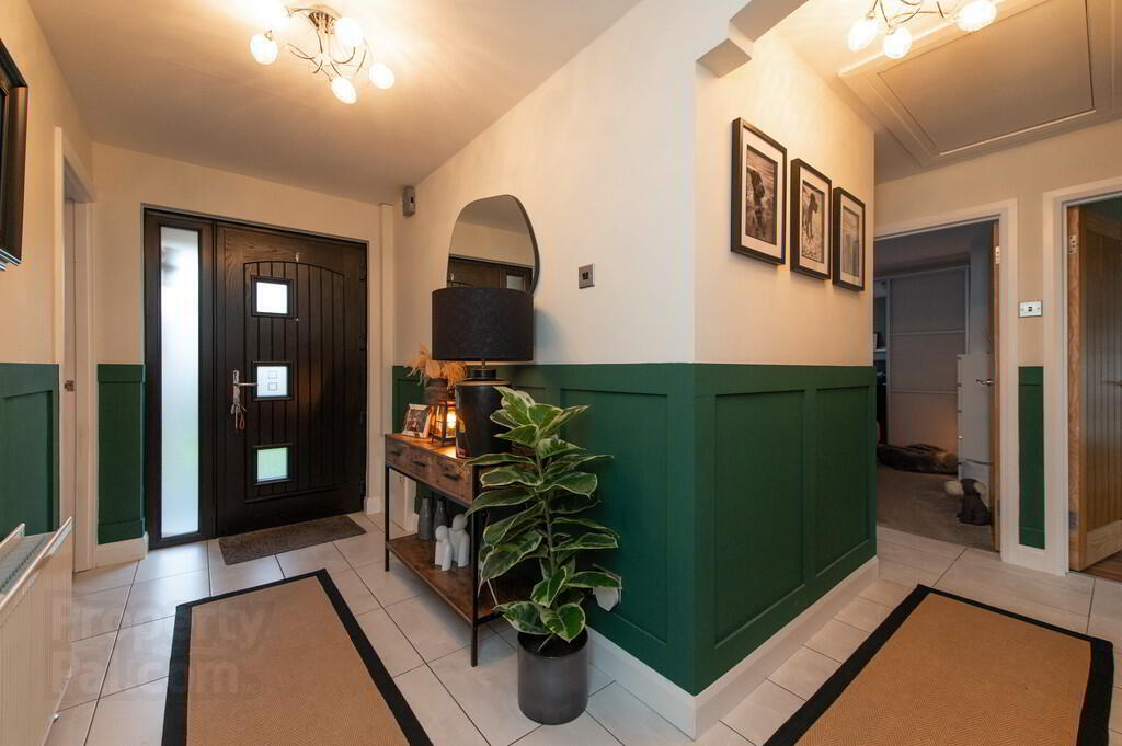 17 Mount Pleasant Avenue 4 of 28