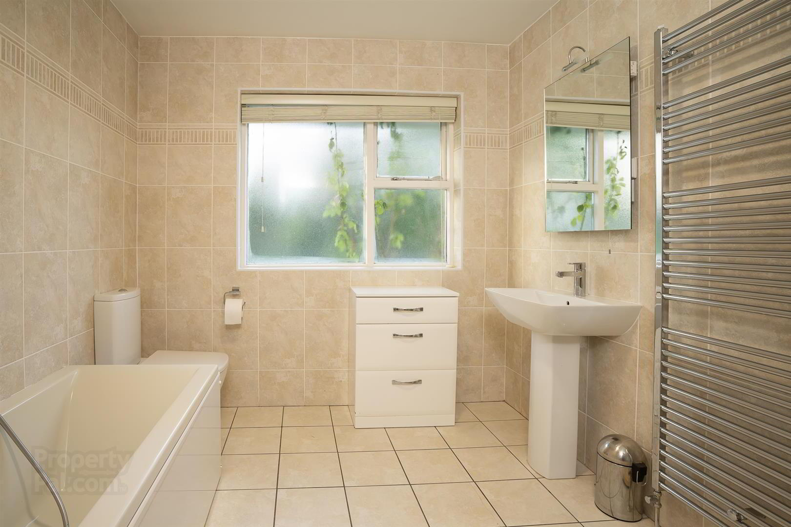 16 Larch Hill Avenue 29 of 44
