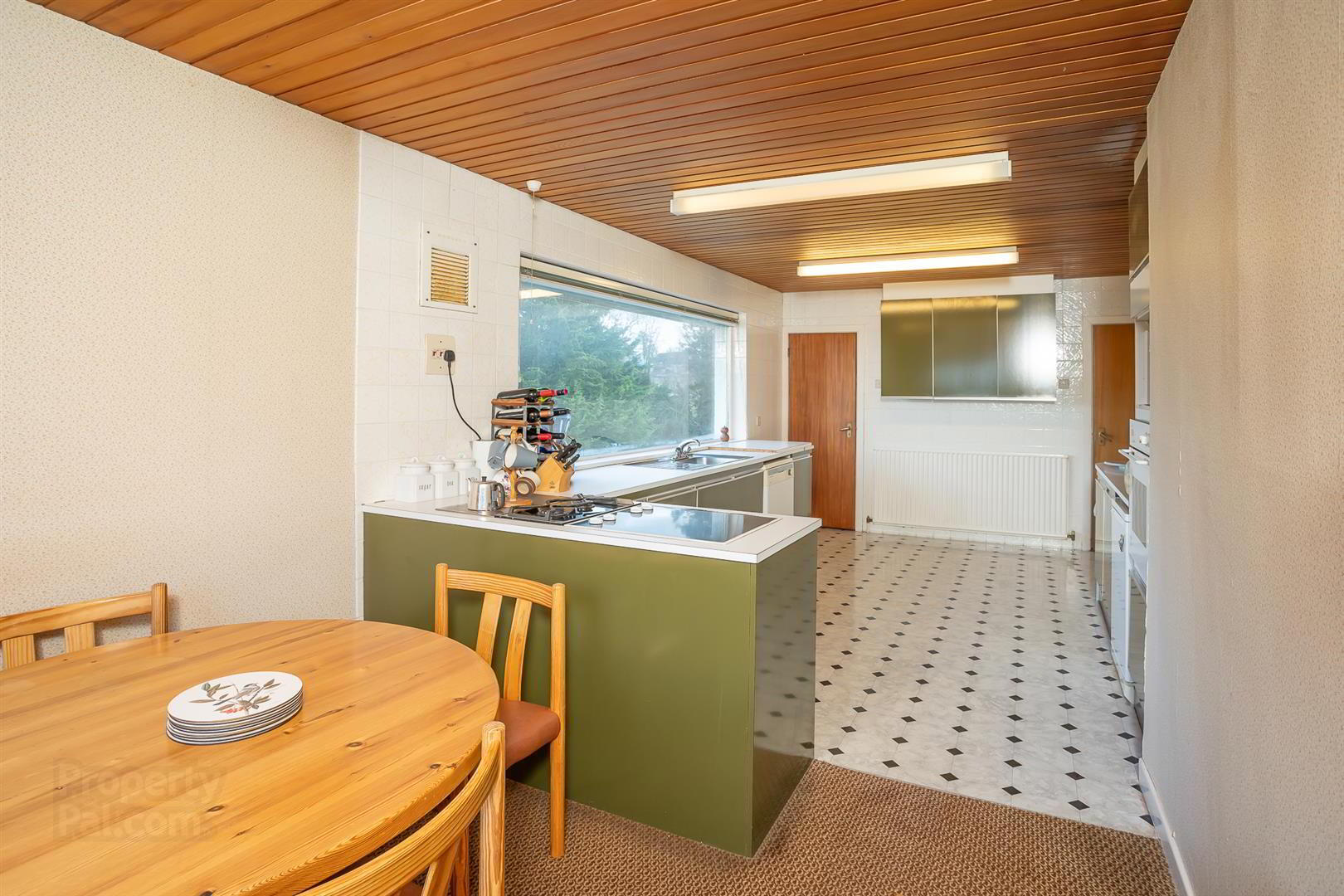 16 Larch Hill Avenue 16 of 44