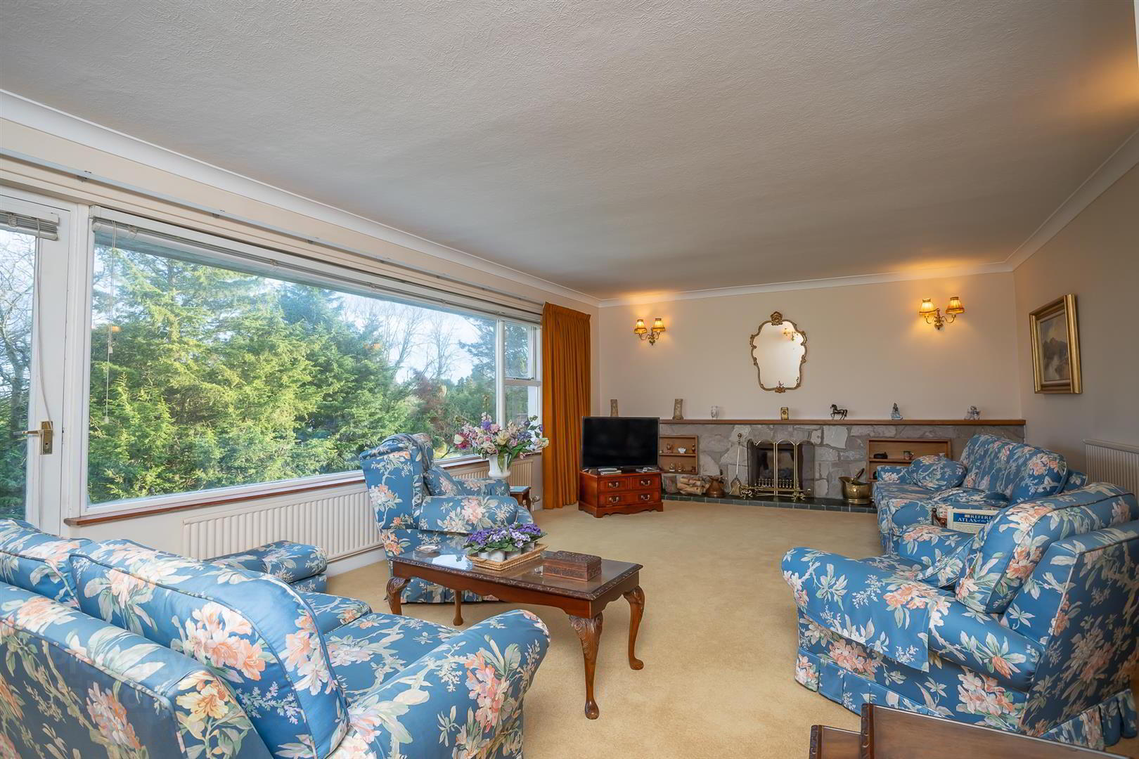 16 Larch Hill Avenue 12 of 44