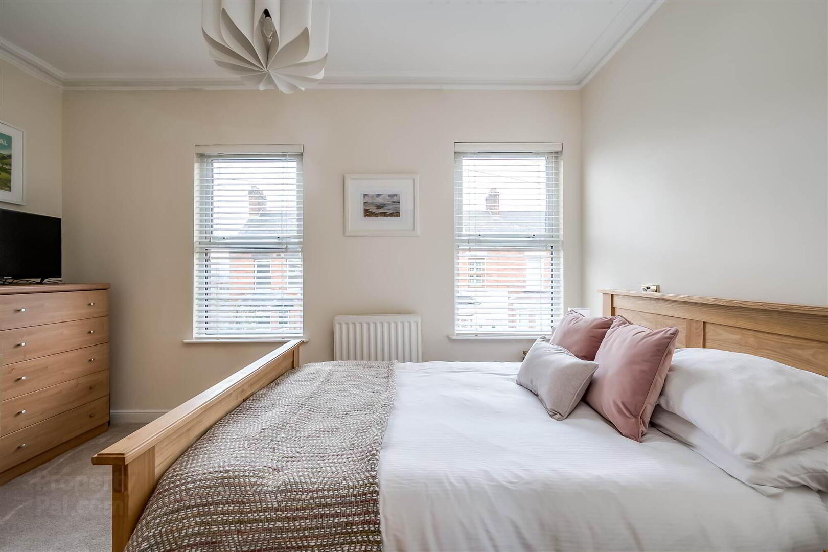 10 Larkstone Street 15 of 22