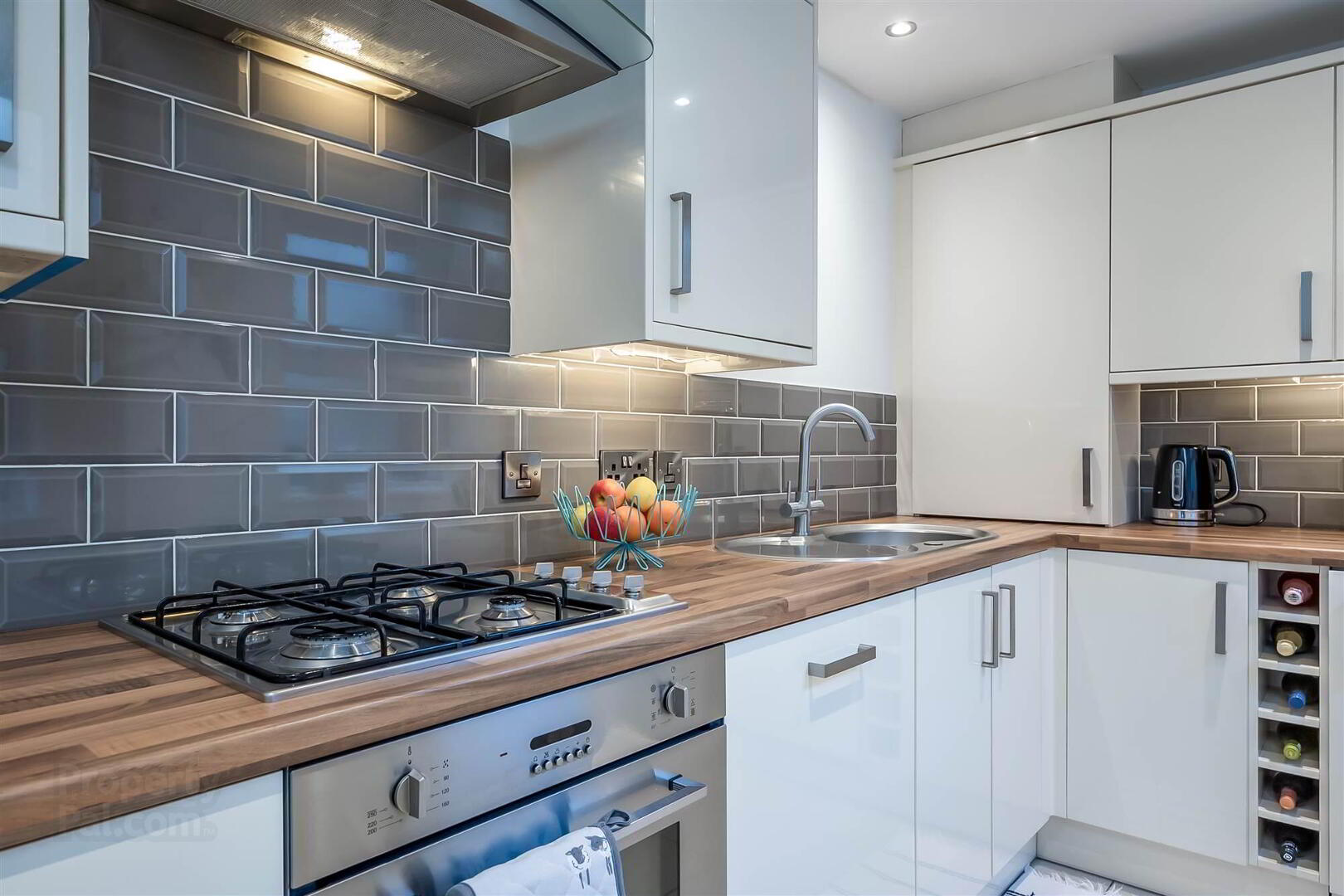 10 Larkstone Street 12 of 22