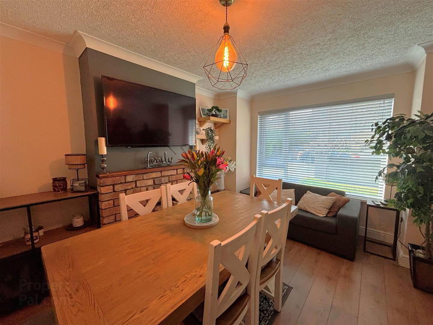 9 Innisfayle Gardens 8 of 29