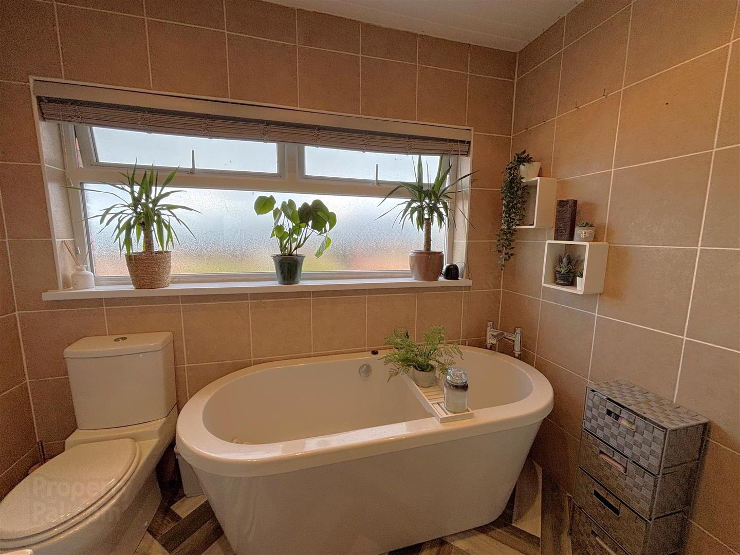 9 Innisfayle Gardens 14 of 29