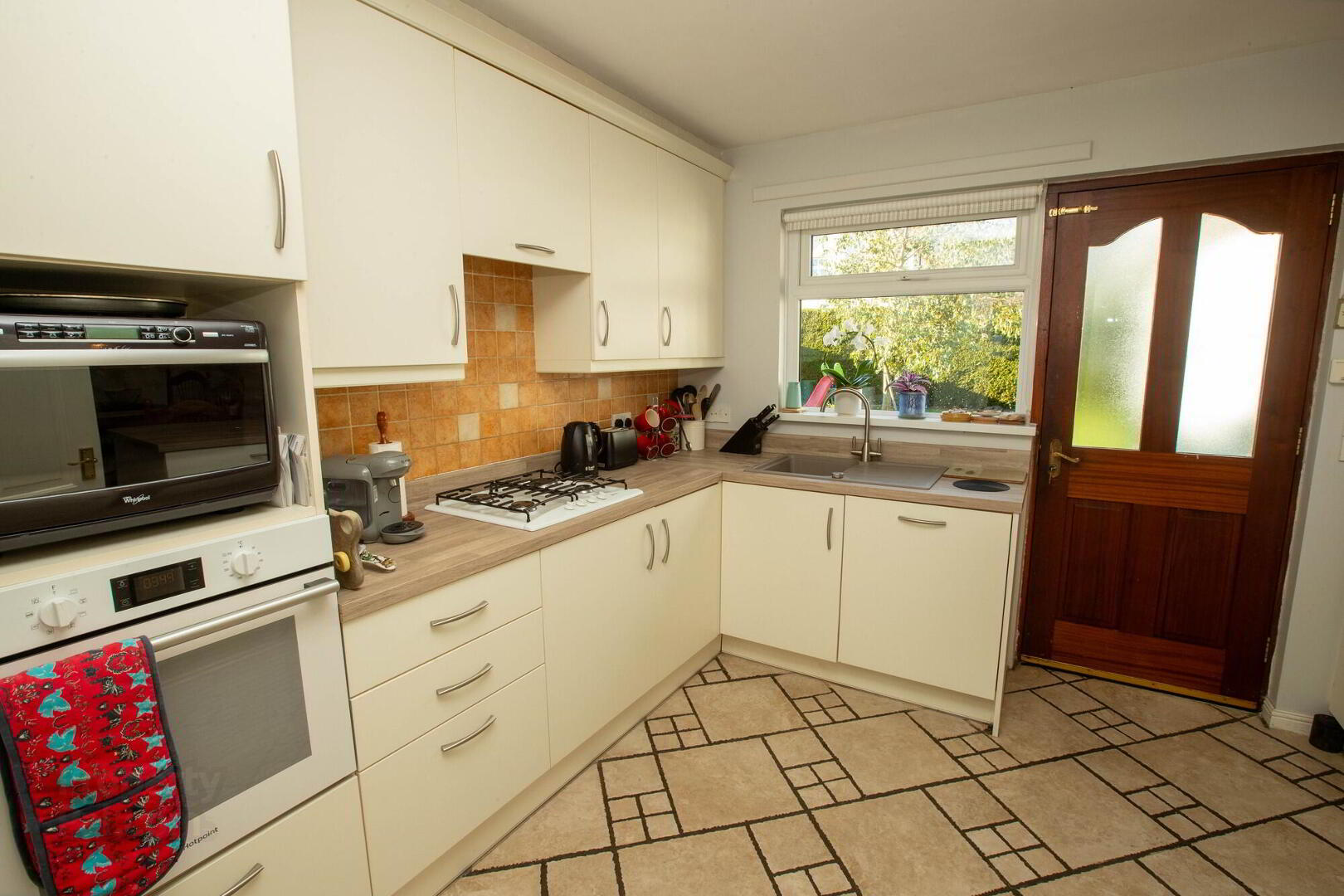 30 Marguerite Park 17 of 46