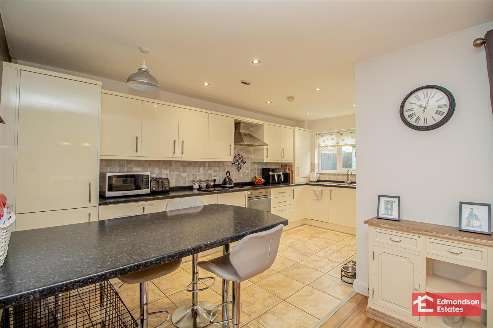 4 Windmill Court 14 of 32