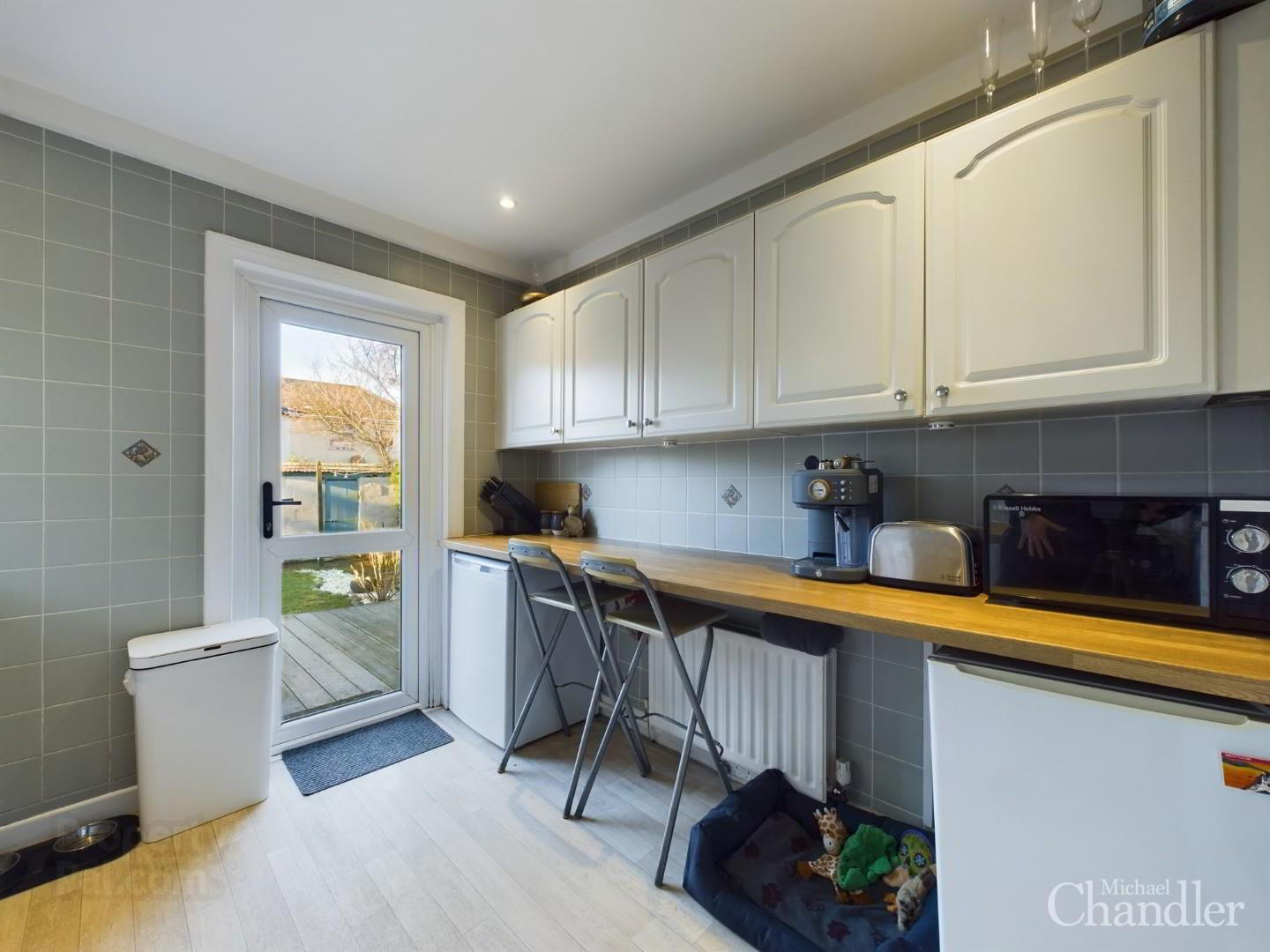 14 Chesham Crescent 5 of 15