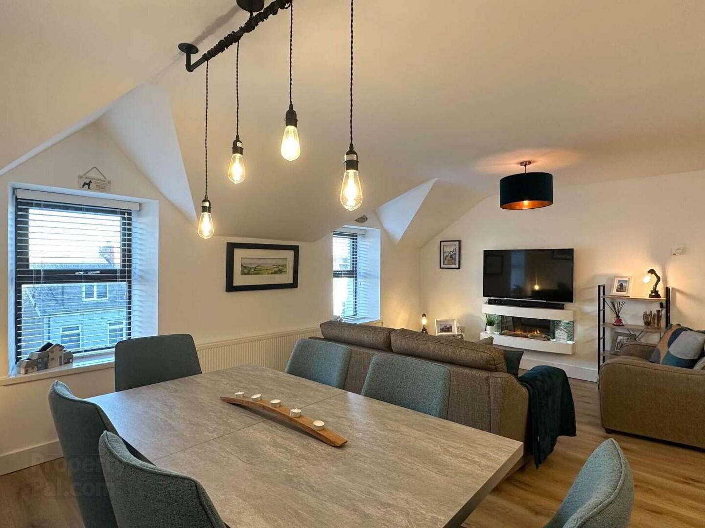 Apt 3, 88 Causeway Street 20 of 45