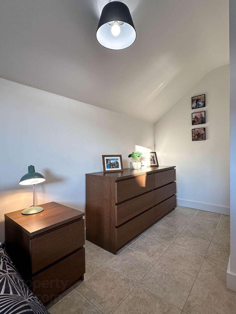 Apt 3, 88 Causeway Street 25 of 45