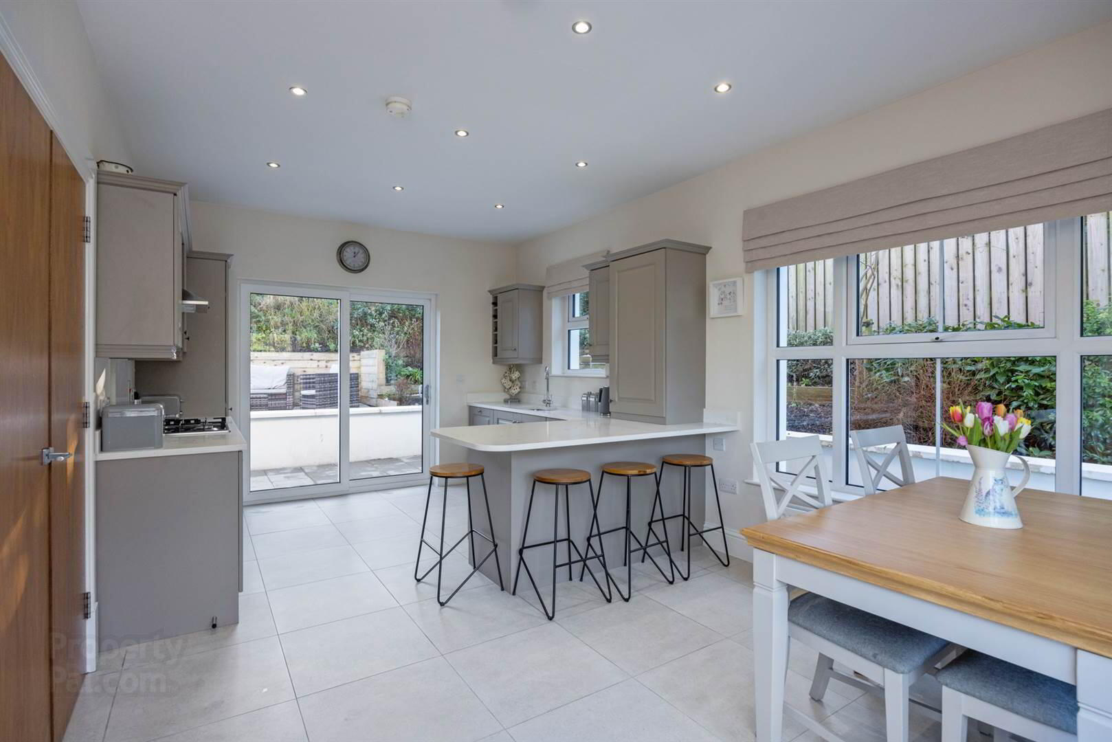 15 Seahill Road 6 of 15