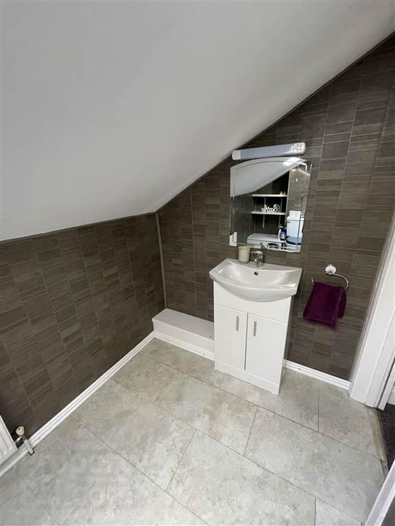 Apartment 3 64 Lisburn Road 10 of 17