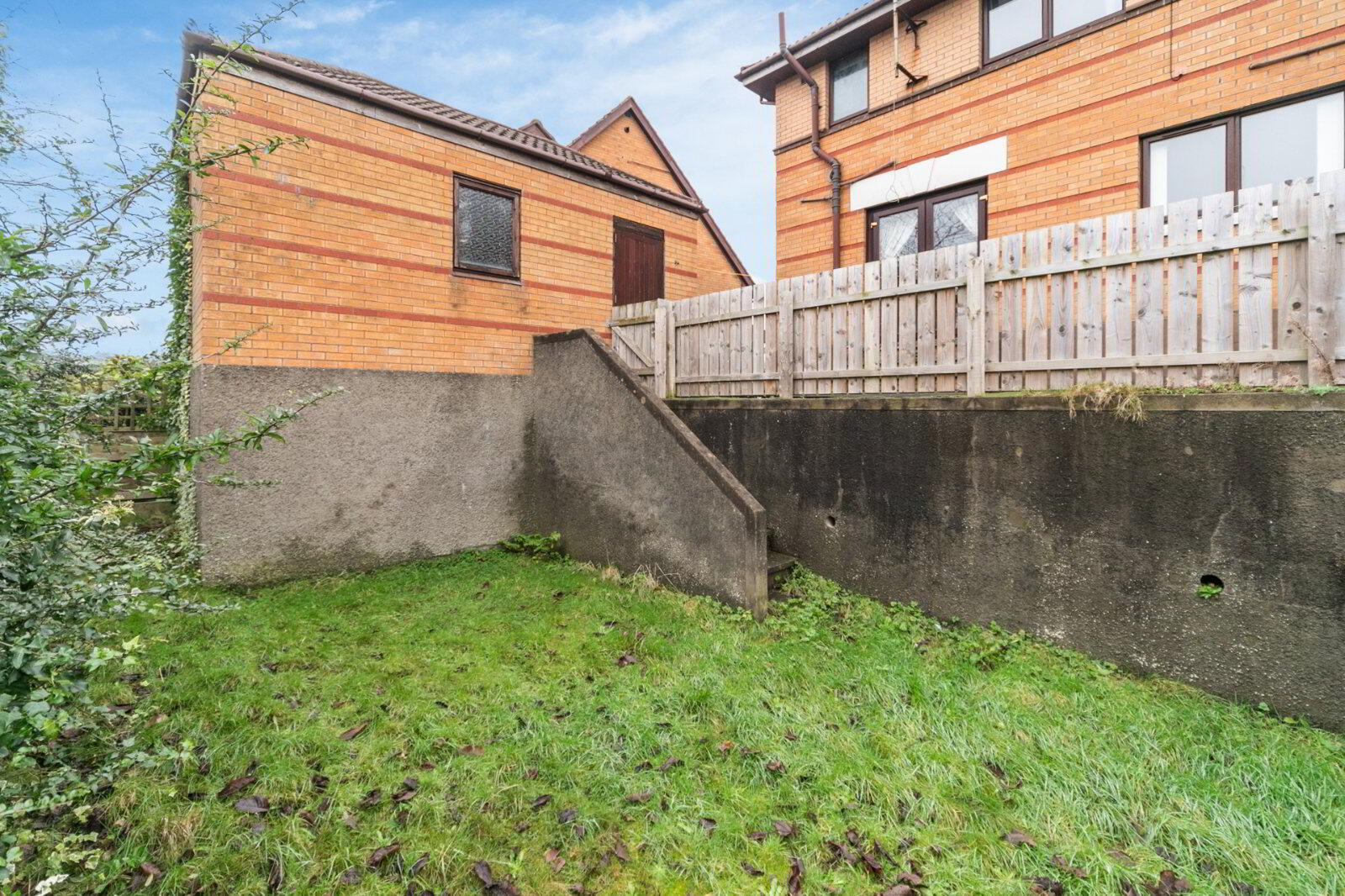 45 Old Mill Rise 23 of 26