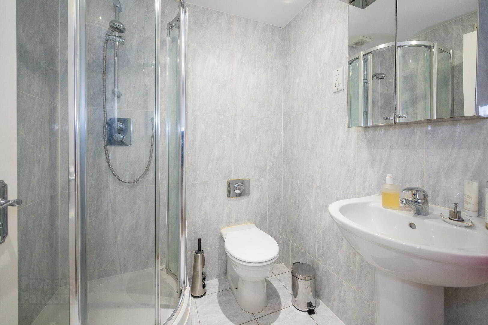 Apt 6 River House, 21 The Boulevard 13 of 15
