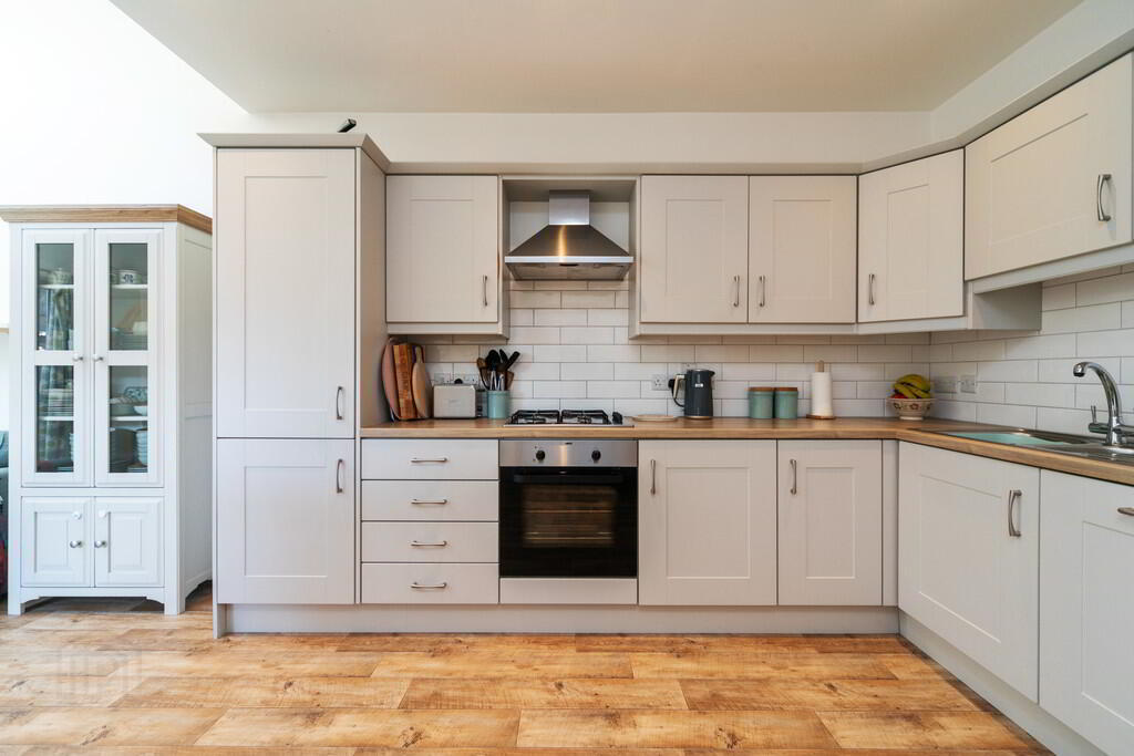 11 Ballantine Way 9 of 32