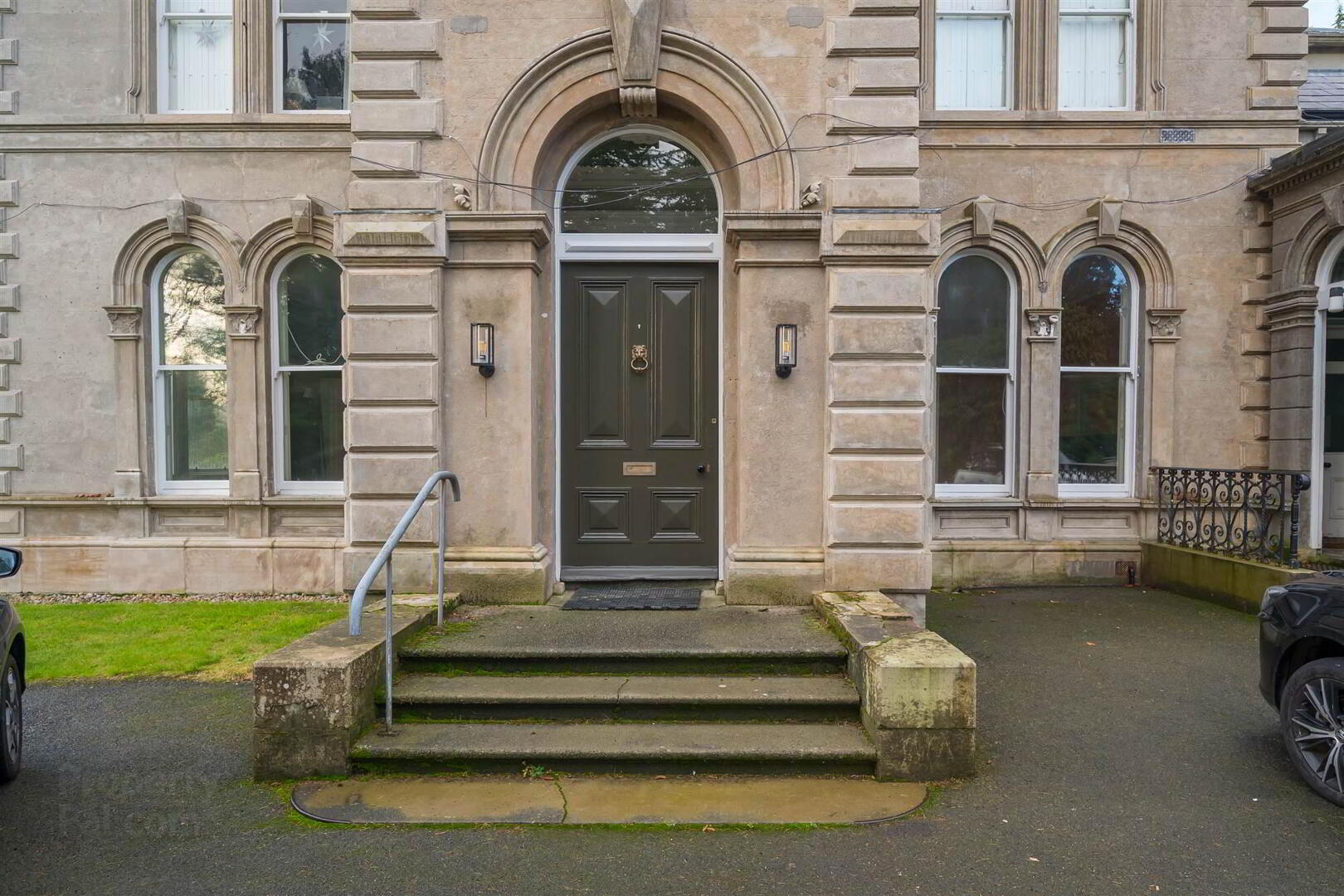 Flat 1 Lismachan House, 378 Belmont Road