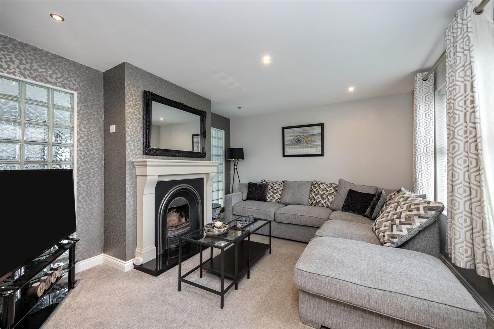 17 Huntingdale Green 4 of 17