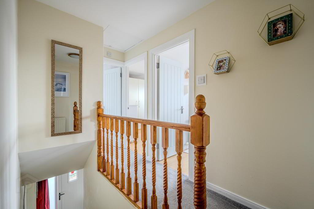 13 Victoria Crescent 10 of 18