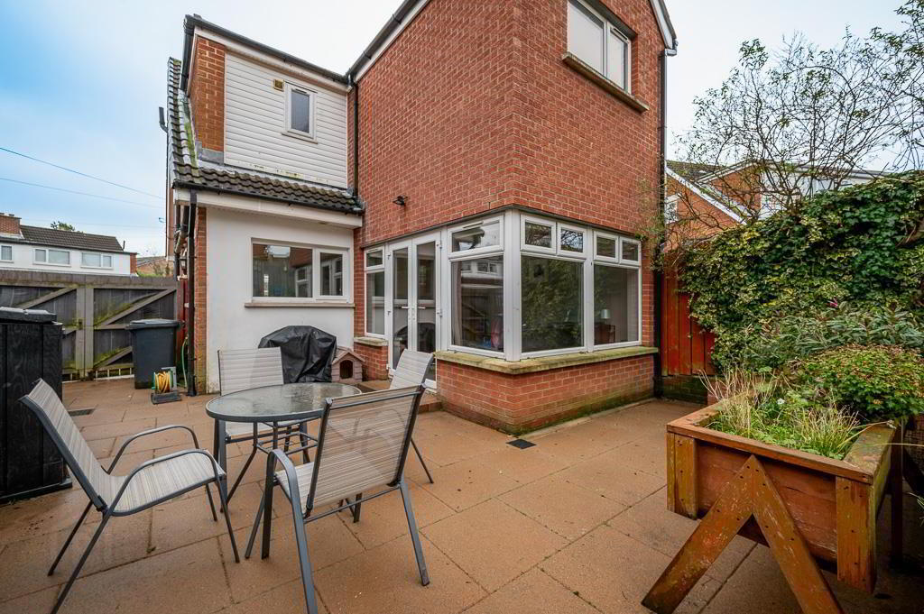 13 Victoria Crescent 17 of 18