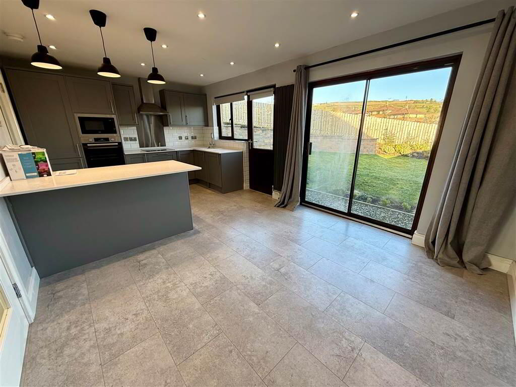 14 Grangewood Grove 8 of 13