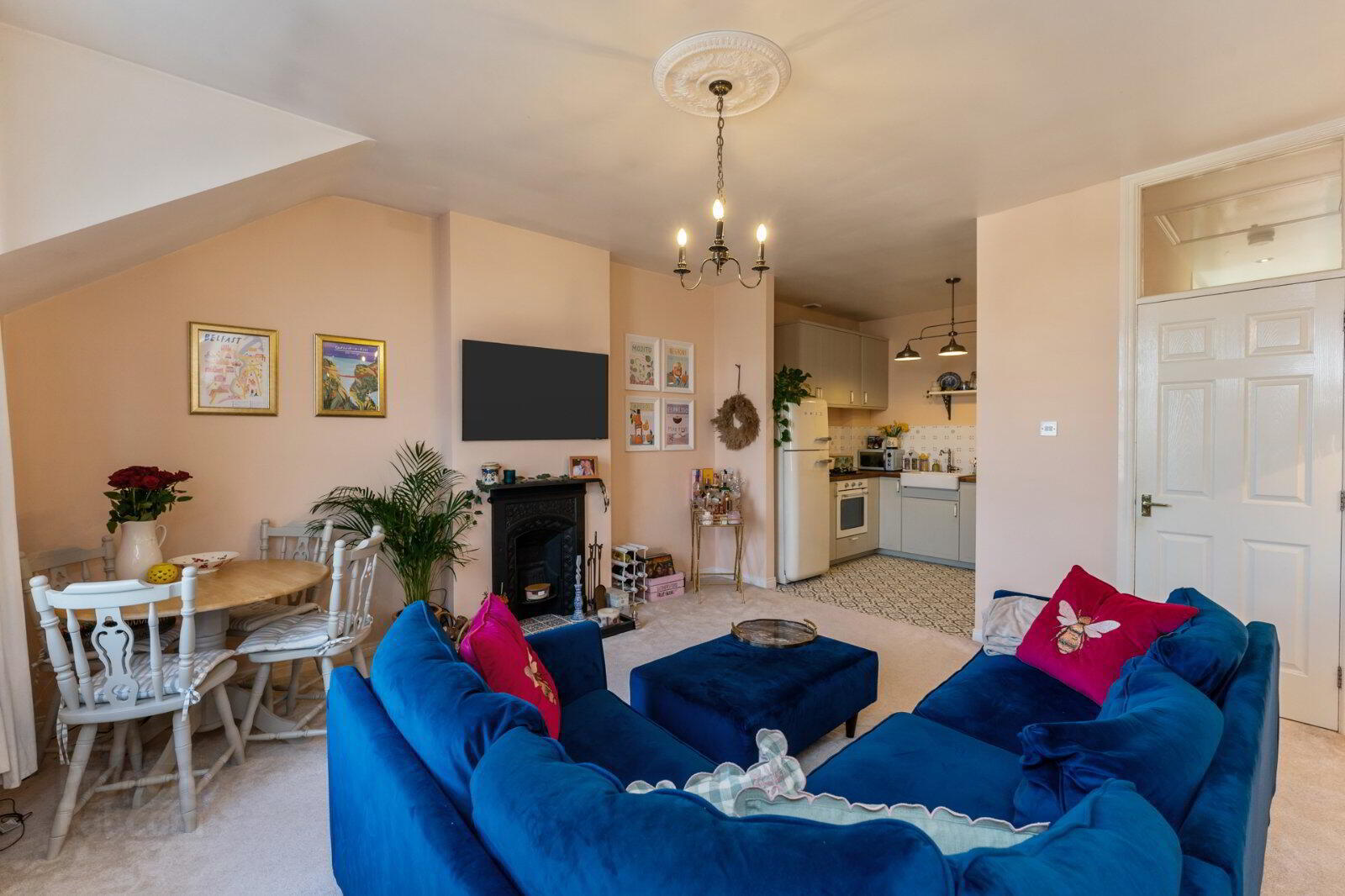 3 Castle Street Court 7 of 14