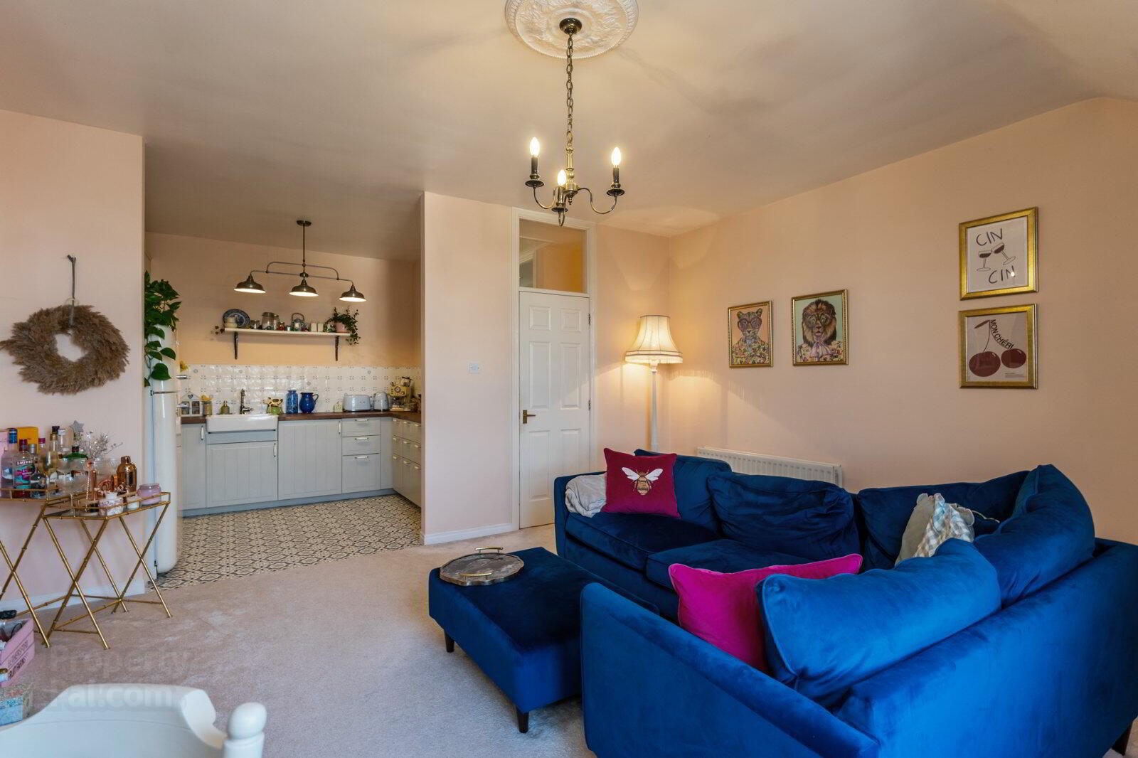 3 Castle Street Court 9 of 14
