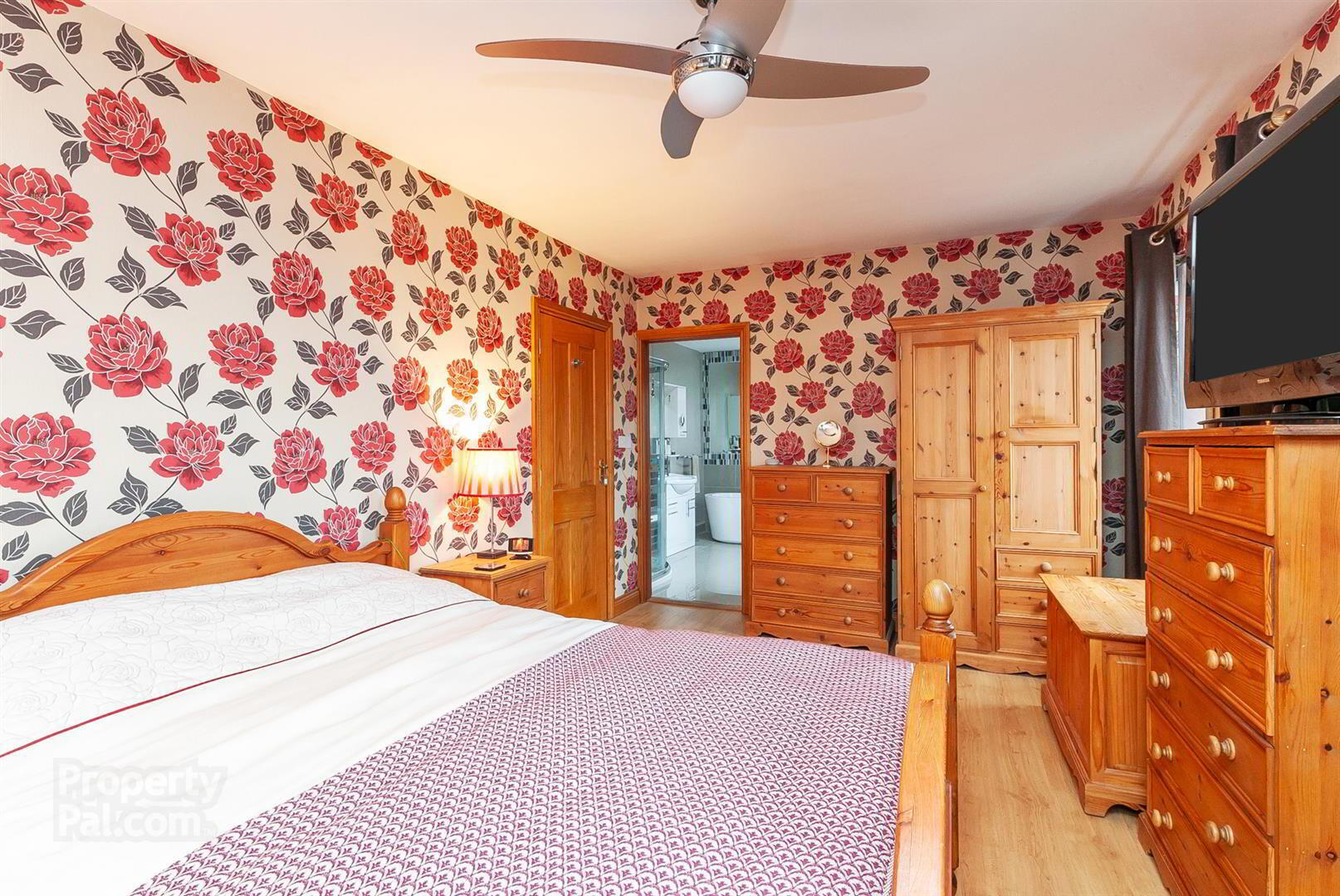 34 Cricklewood Park 19 of 33