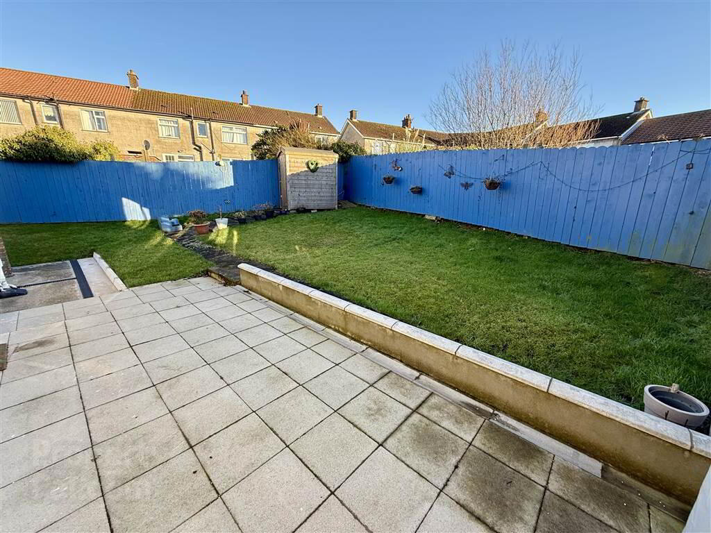 2 Alder Close 15 of 16