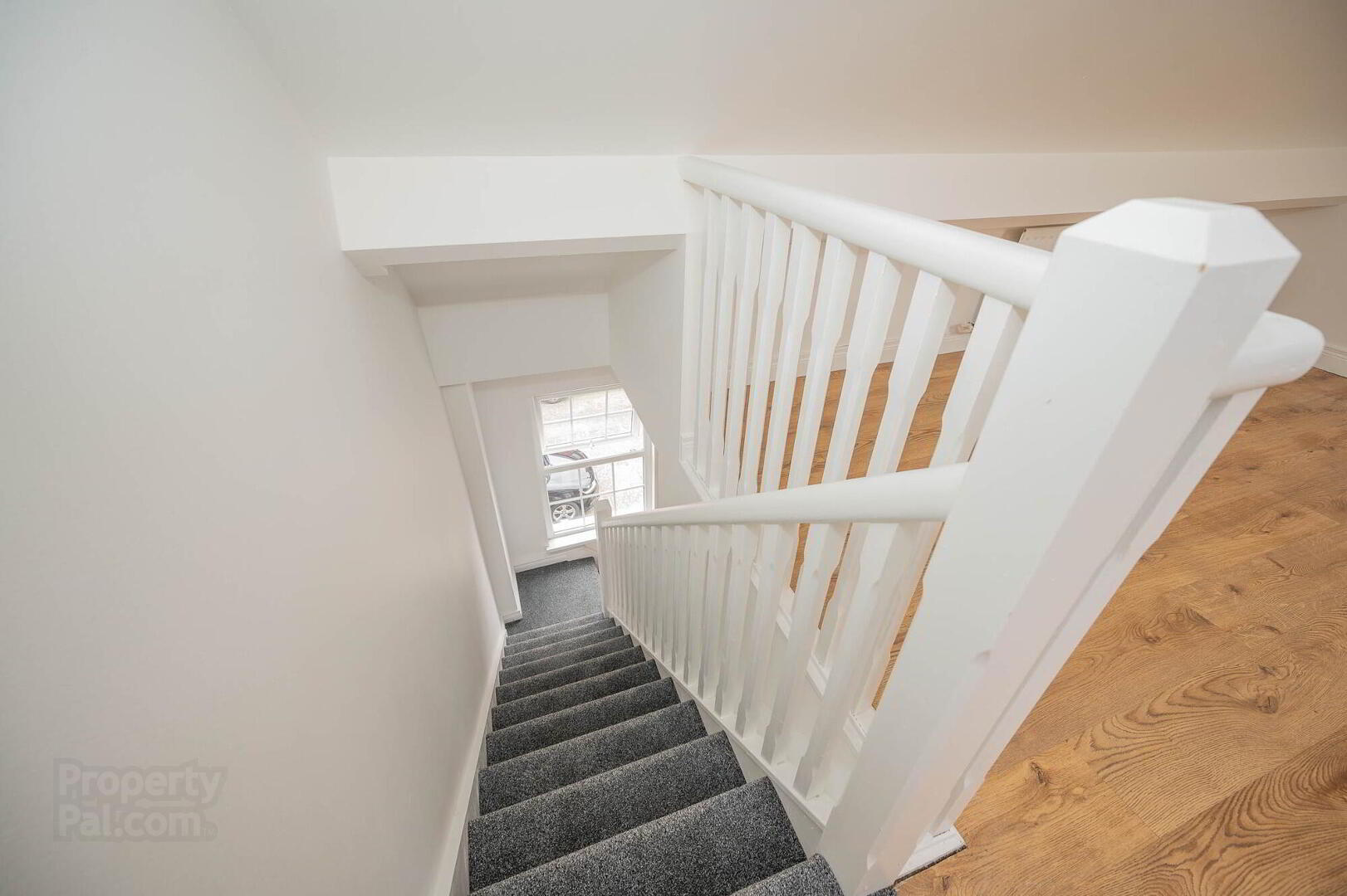 25 Windsor Drive 9 of 16